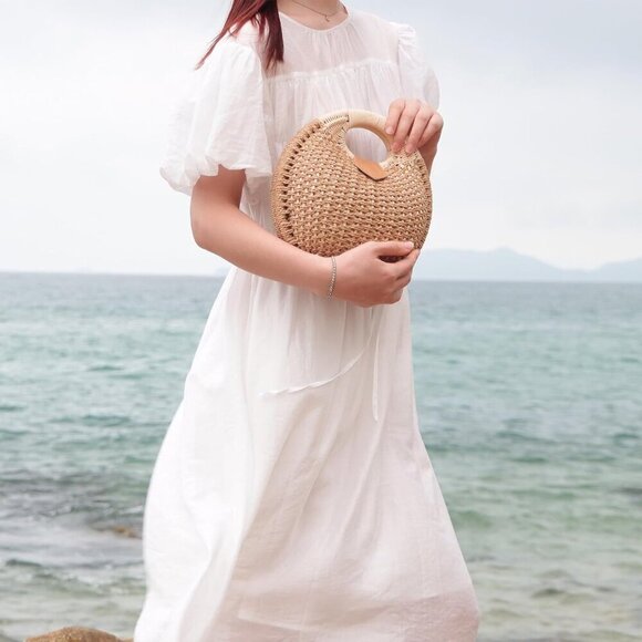 Women Straw Beach Bag Rattan Woven Tote Summer Handbag with Shell Design